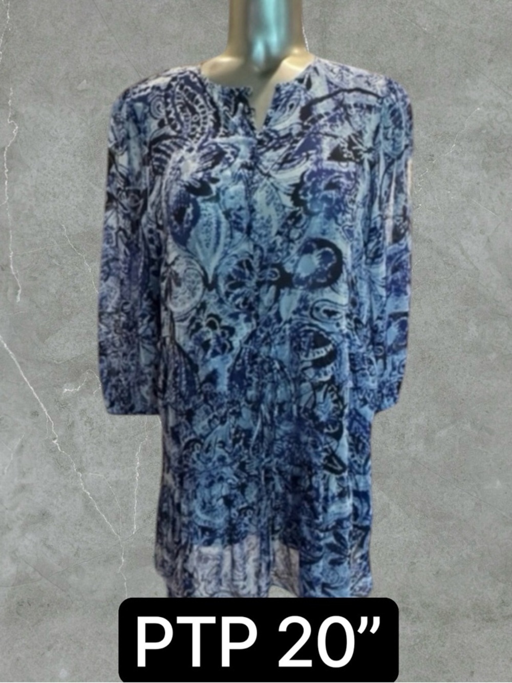 BCBGMaxAzria 100% Silk Patterned Tunic